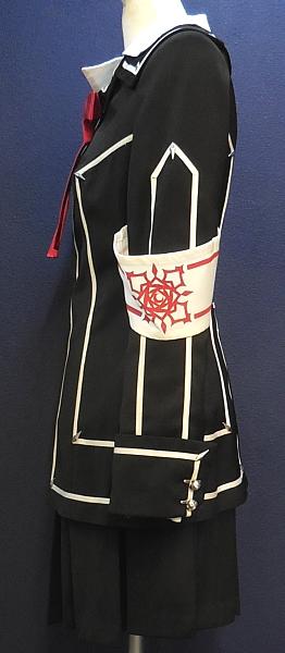2ヴァンパイア騎士デイクラス女子制服 (4).JPG