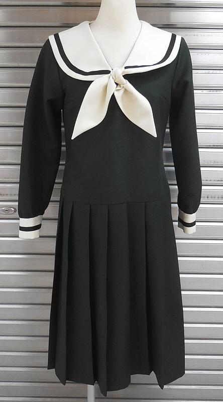 マリア様がみてるリリアン女学園制服 (1).JPG