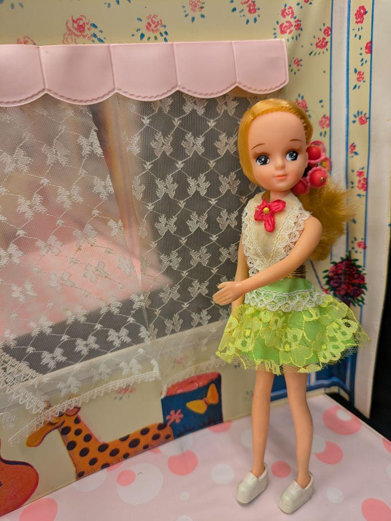 タカラ 2代目リカちゃんフレンド タレントパットちゃん (2).jpg