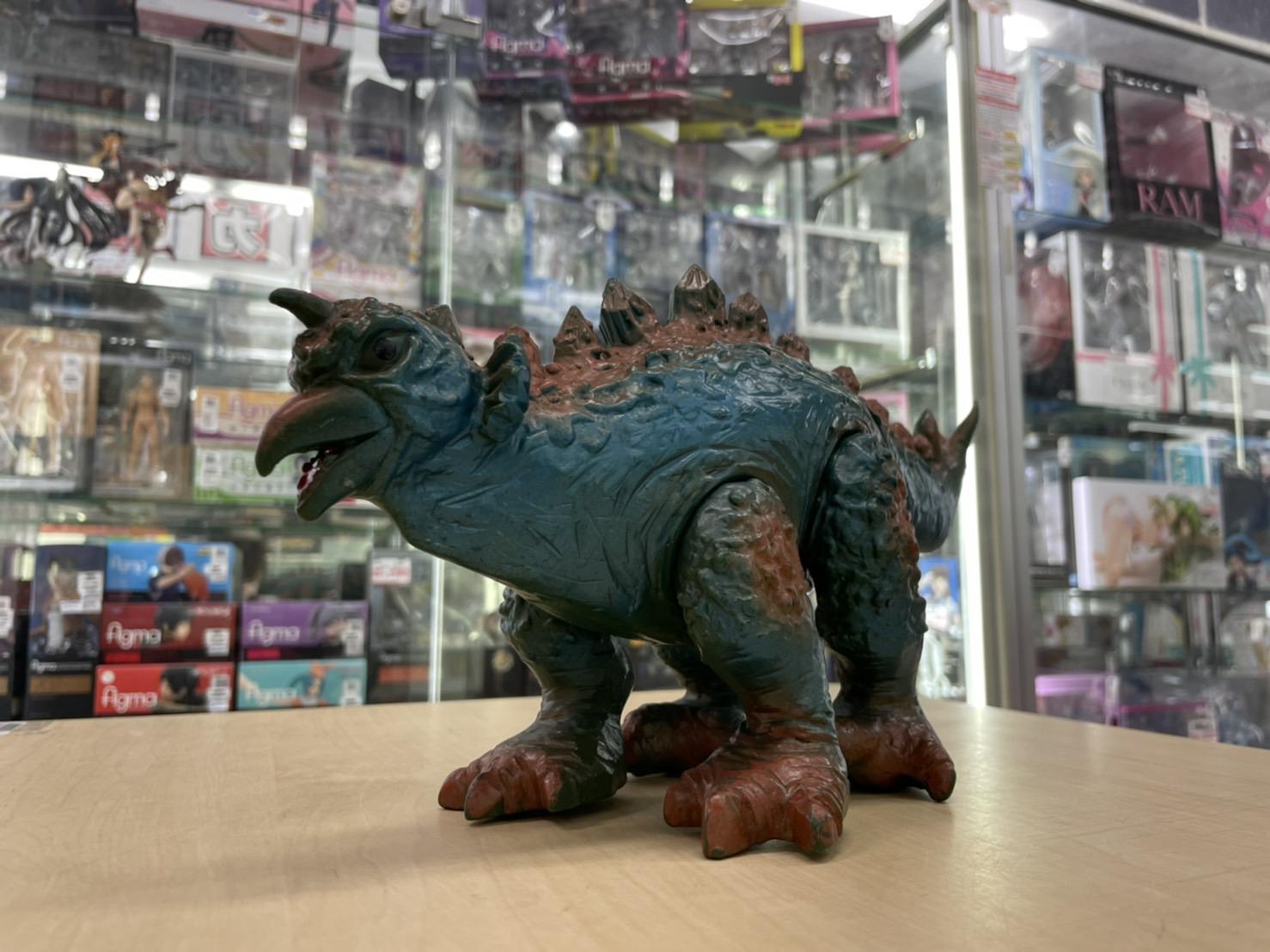 https://mandarake.co.jp/dir/spr/toy/cf5d3444d393130e1755bbebe2a38f6fc34ba83f.jpg